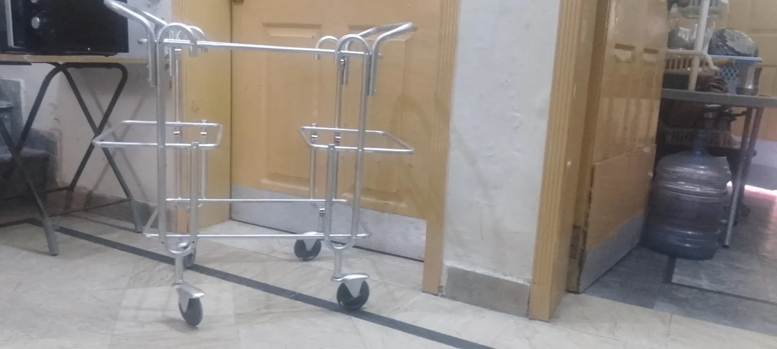 Tea Trolly with Glass Shelves new
